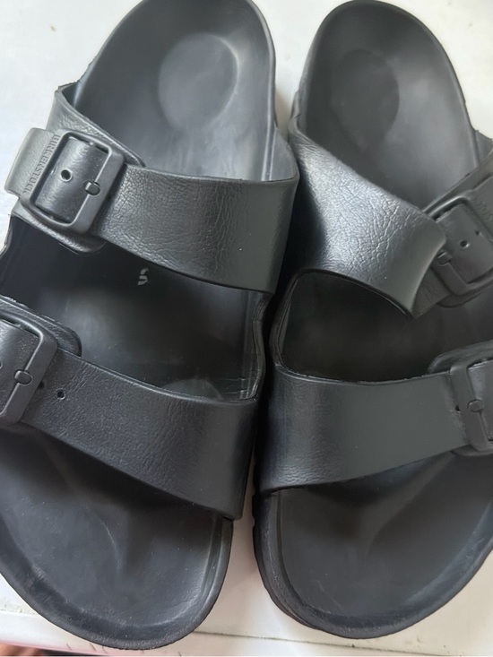 Birkenstock Other - Birkenstock Arizona Essentials EVA Unisex black sz 10